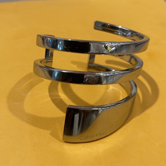 Calvin Klein Bangle - Picture 2 of 2